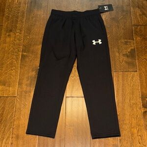 NWT Under Armour Black Athletic Pants - Youth Small